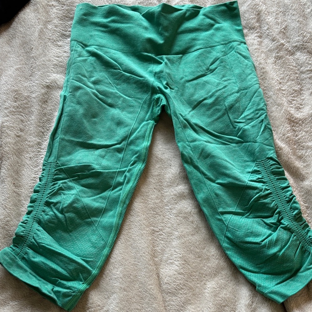 Lululemon Athletica Teal Capris